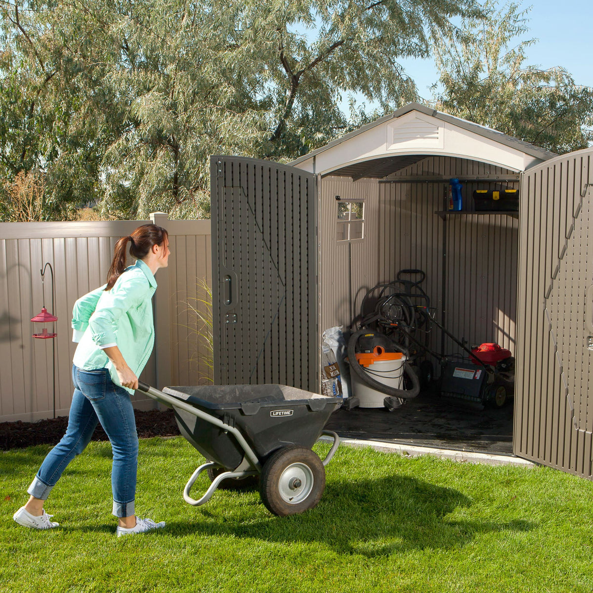 Casetas de jardín con suelo: la solución perfecta para tu almacenamiento  exterior – Lifetime