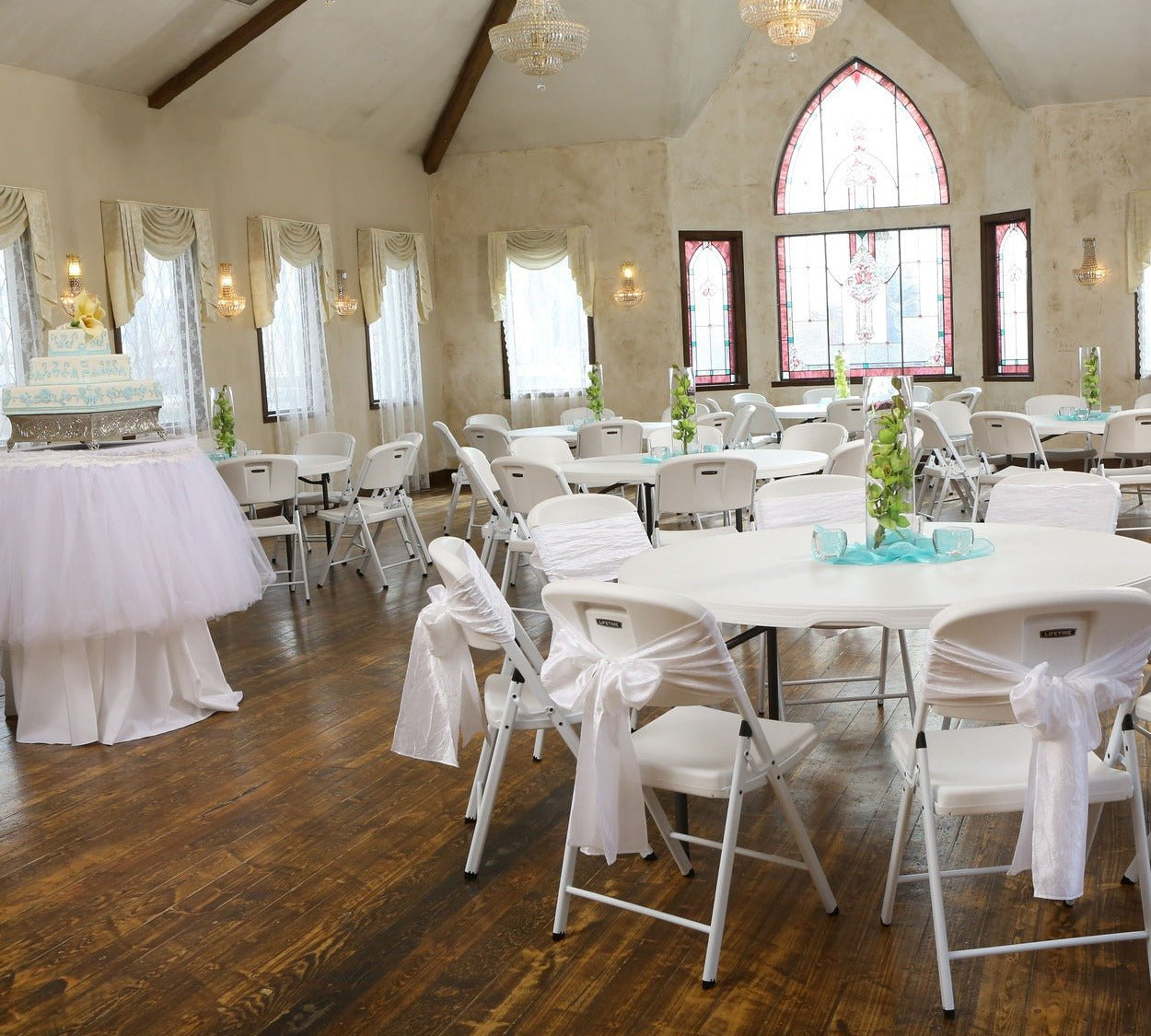 Convierte tu catering en un éxito con las mesas y sillas plegables - Lifetime