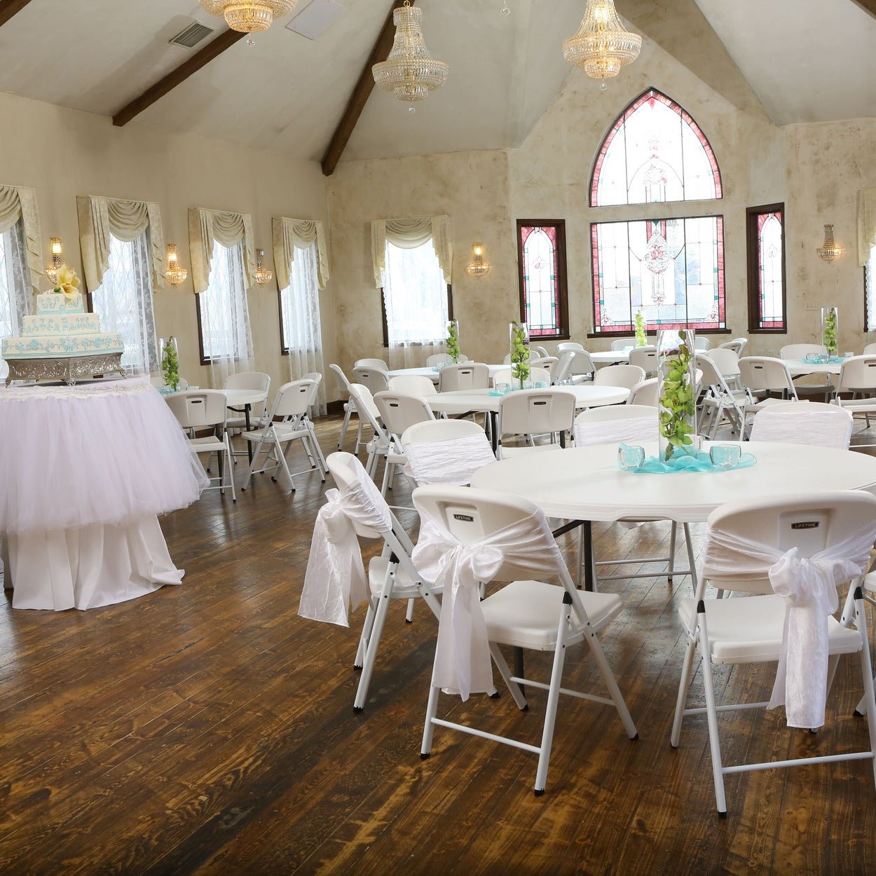 Convierte tu catering en un éxito con las mesas y sillas plegables - Lifetime