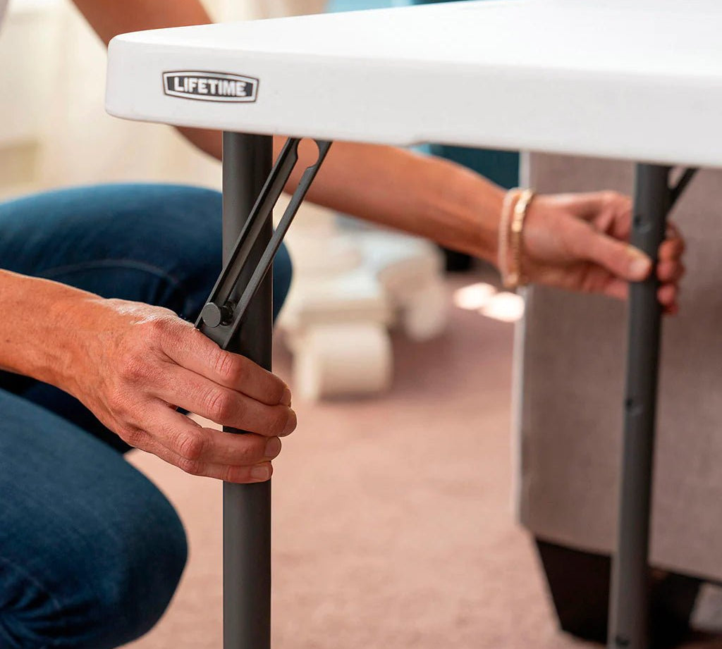 Ventajas de tener una mesa moldeada por soplado - Lifetime